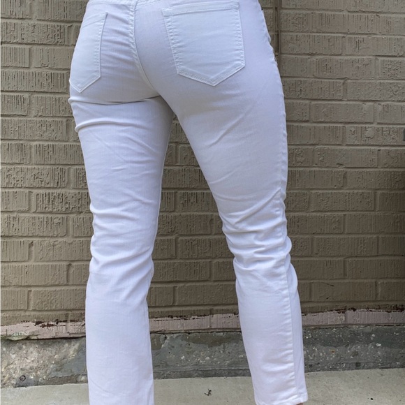 White Cropped Jeans - Picture 2 of 3